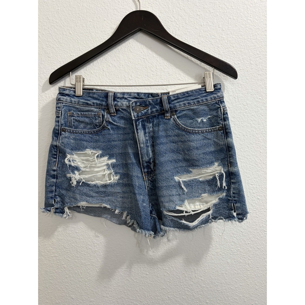American Eagle Women's Strigid Mom Short High Rise Denim 8 29W 2" Asymmetrical